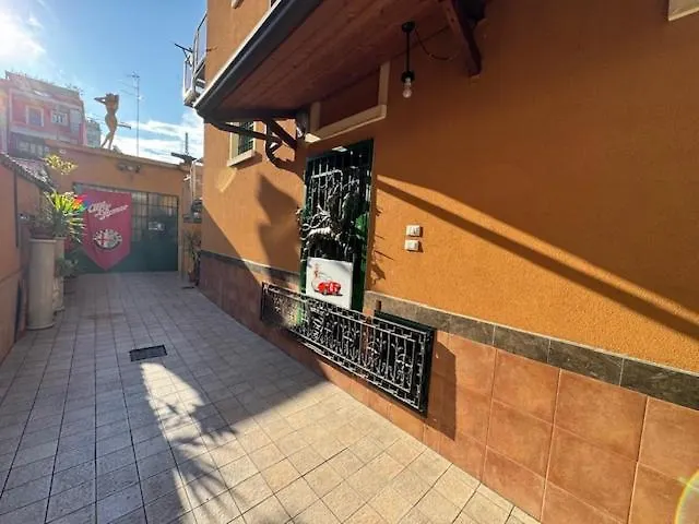 شقة Navigli Retro ميلان 0*,  إيطاليا