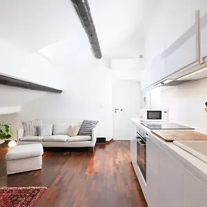 Apartament Primopiano - Pistrucci, Mediolan